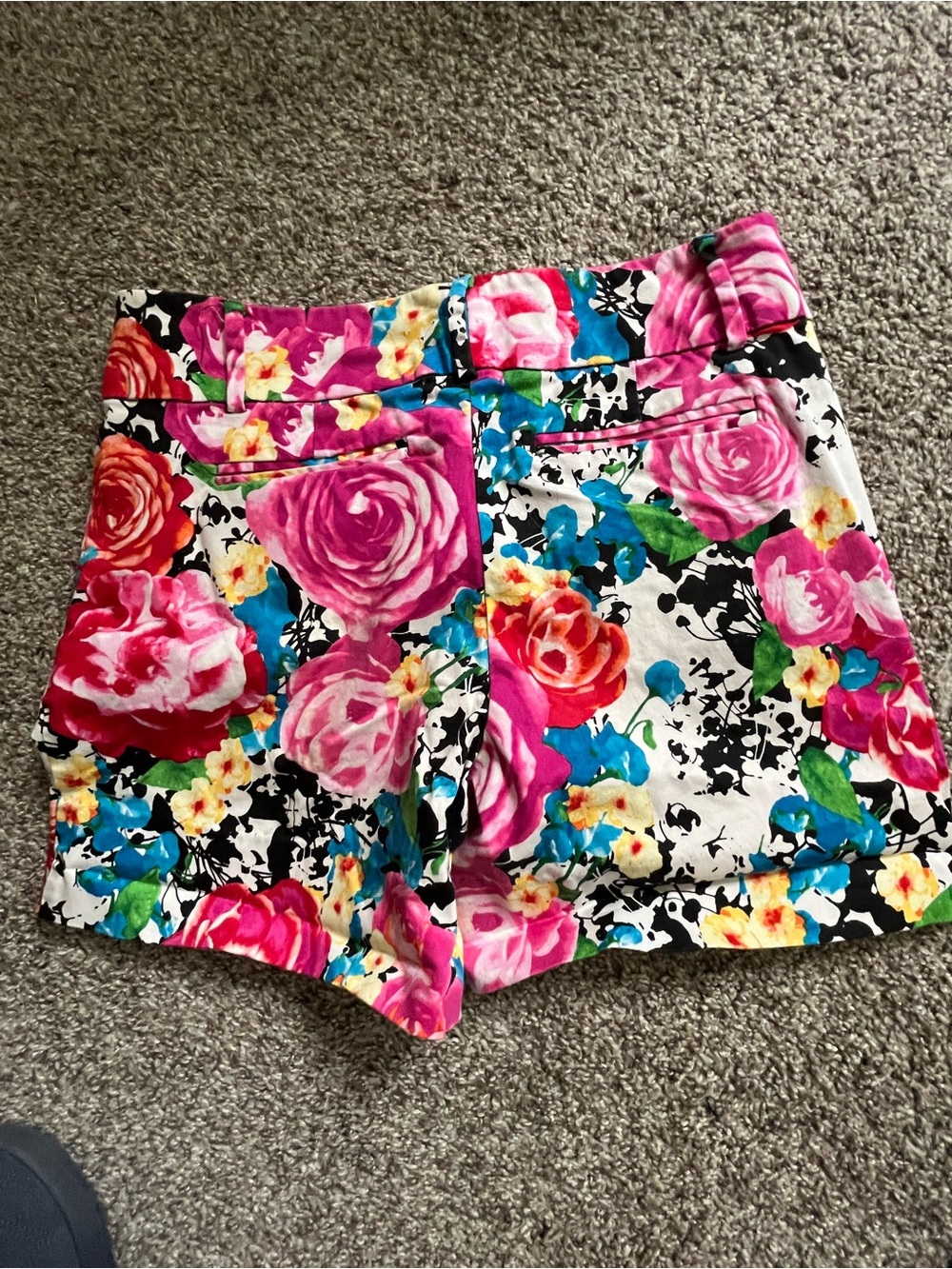 Floral Print High-Waist Women’s Shorts - Pink Multicolor